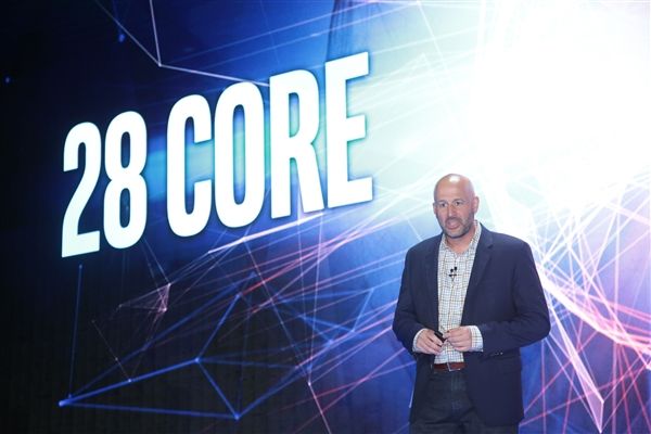 Intel宣布新一代28核心處理器！